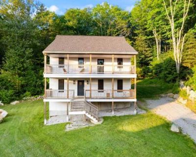 3 Bedroom 2.5BA 2300 ft Pet-Friendly Apartment For Rent in New London County, CT