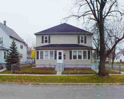 2 Bedroom 1BA House For Rent in Waukegan, IL