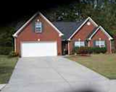 4 Bedroom 2BA 1781 ft² House For Rent in Sugar Hill, GA 5630 Saltcreek PIace NE