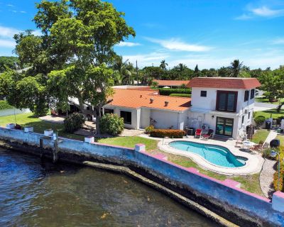 1 Bedroom 2BA 1250 ft Apartment For Rent in Pompano Beach, FL