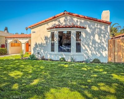 3 Bedroom 3BA 1735 ft Apartment For Rent in Los Angeles, CA