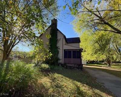 2 Bedroom 1BA 1132 ft Single Family Home For Sale in NEWTON FALLS, OH