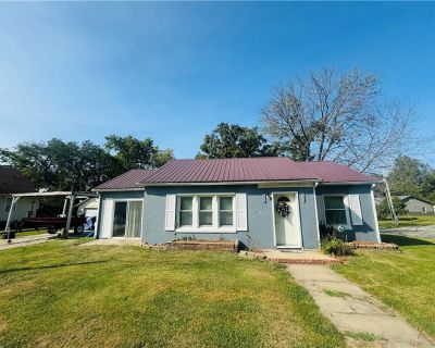 2 Bedroom 1BA 1120 ft Single Family House For Sale in Jamesport, MO