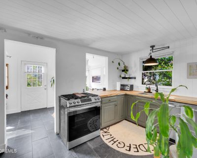 2 Bedroom 1BA 994 ft Apartment For Rent in Toms River, NJ