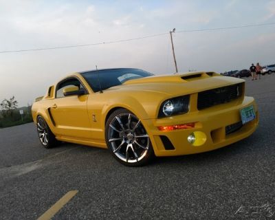 2006 Ford Mustang GT Deluxe