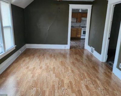 2 Bedroom 1BA 0 ft Apartment For Rent in Oshkosh, WI