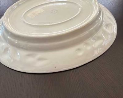Large serving dish