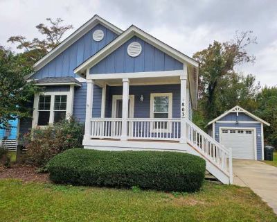 3 Bedroom 2BA 1076 ft Apartment For Rent in Manteo, NC