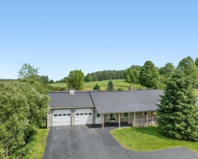 3 Bedroom 3BA 2368 ft Single Family House For Sale in Berlin, VT
