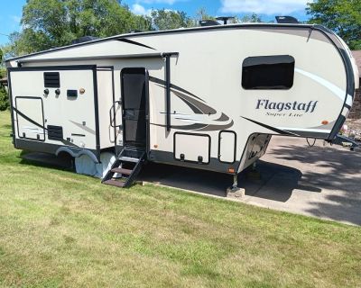 2019 Forest River Flagstaff Super Lite 528CKWS