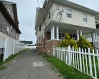 3 Bedroom 1BA 980 ft² House For Rent in Bridgeport, CT 1872 North Ave