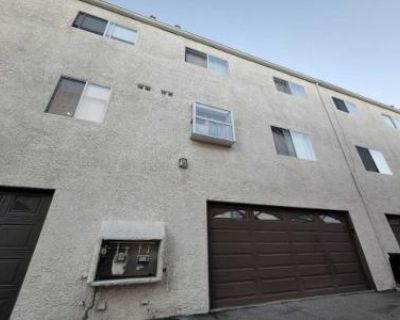 4 Bed 2 Bath Preforeclosure Property in Burbank, CA 91504 - Via Salerno # 33