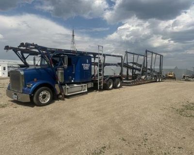 2003 Freight-liner FLD120 for sale. Trailer has been gone through and replaced as