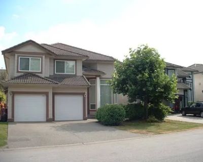 4 Bedroom 2917 ft House For Rent in Port Coquitlam, BC