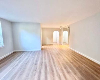 22 S Old Glebe Rd. Trendy yet elegant, Arlington is an exciting beauty in all four seasons. On-site laundry Dishwasher Pet friendly Parking Recently renovated Stainless steel Unit Amenities air conditioning dishwasher extra storage walk in closets recently renovated stainless steel Property Amenities cats allowed dogs allowed pet friendly basketball court clubhouse gym on-site laundry parking p...