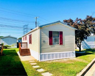 2 Bedroom 1BA 840 ft Mobile Home For Sale in Dundalk, MD
