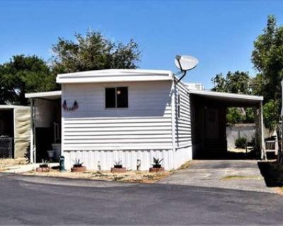 2 Bedroom 1BA 0 ft Mobile Home For Sale in Palmdale, CA