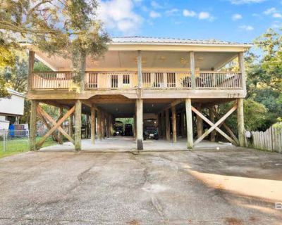 3 Bedroom 2BA 1992 ft Single Family Home For Sale in DAUPHIN ISLAND, AL