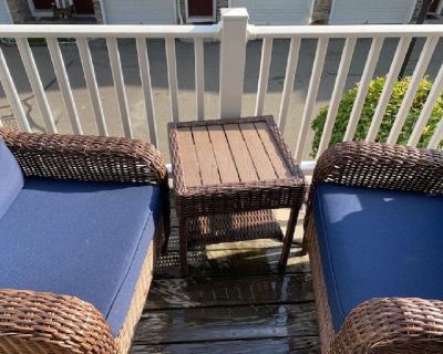 Patio furniture -Hampton Bay with protection cover
