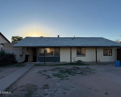 2 Bedroom 1BA 899 ft Single Family House For Sale in Casa Grande, AZ