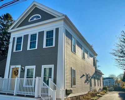 2 Bedroom 1BA 954 ft Apartment For Rent in Stonington, CT