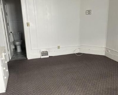 We have a nice one-bedroom apartment on the second floor. It has a deck, A/C and parking. The rent is $495 plus electricity. It has laundry facilities in the building. The apartment is in walking distance from downtown Bismarck, library, and hospitals. No Smoking/No Pets! One year lease. Credit score of 600 required and a clean background. Please call us if have any questions (701) 222-0136.