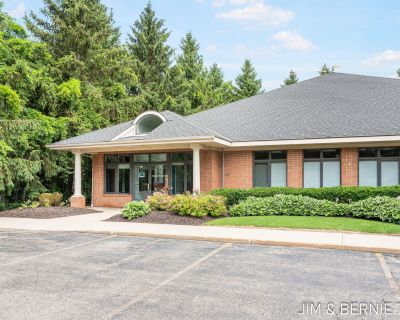 Commercial Property For Rent in Holland, MI
