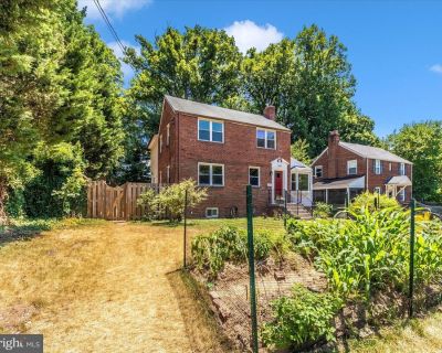 5 Bedroom 4BA 2412 ft² Residential For Sale in TAKOMA PARK, MD