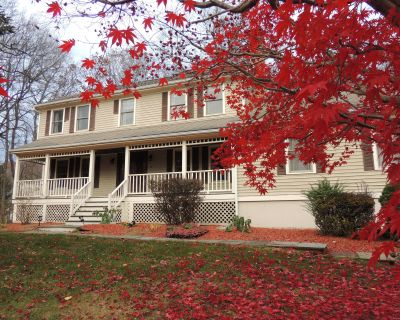 3 Bedroom 2BA 2414 ft House For Rent in Monroe, CT