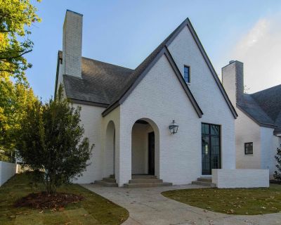 3 Bedroom 2BA Apartment For Rent in Birmingham, AL