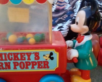 DISNEY COLLECTIBLES