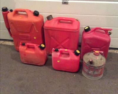 JERRY CANS & GAS PAILS FOR SALE