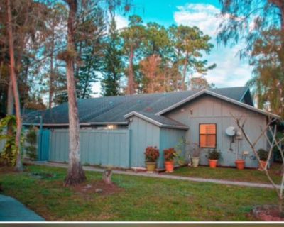 Goldenrod Road. Welcome to this beautiful townhouse in an excellent location. Just 10 minutes from Costco, 8 minutes from HCA Florida Palms West Hospital, 6 minutes from Wellington National Golf Club, and 3 minutes from Publix. This beautiful townhouse is literally in the heart of Wellington.. 2 Bedroom. 2 Bathroom. 1094 ft