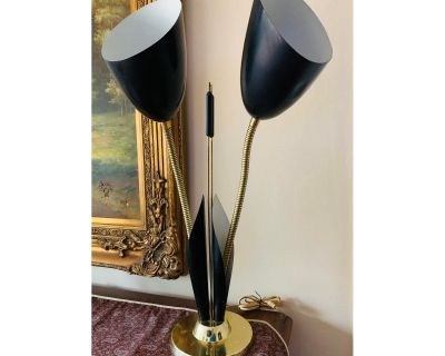 1950s Mid Century Black Enamel Brass Gooseneck Calla Lily Desk Table Lamp