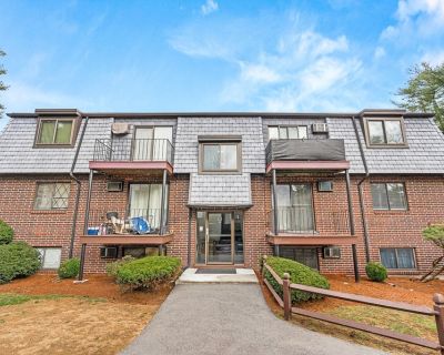 2 Bedroom 1BA 742 ft Condo For Sale in North Reading, MA