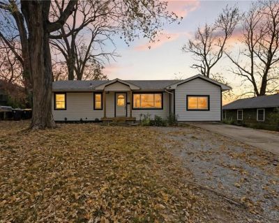 3 Bedroom 1BA 1252 ft Single Family House For Sale in Kansas City, MO