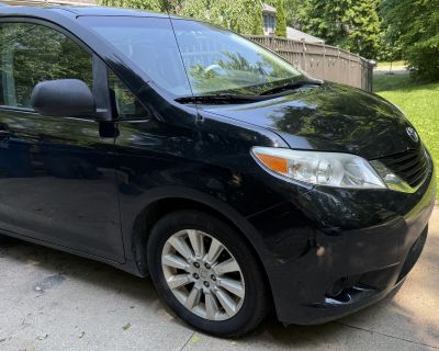 Mechanics Special 2014 AWD Sienna - needs Transmission