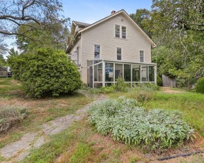 4 Bedroom 3BA 2044 ft Single Family Home For Sale in WESTPORT, CT