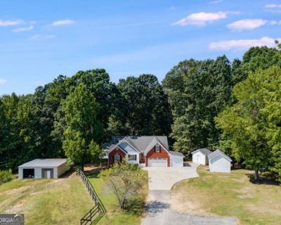 6 Bedroom 3BA 4610 ft Single Family Home For Sale in LOGANVILLE, GA