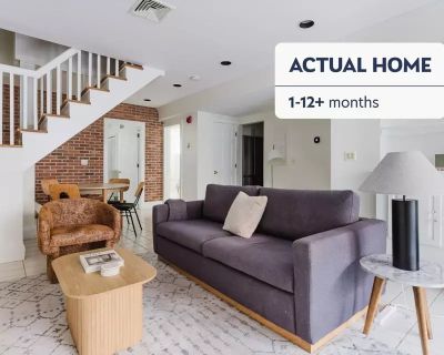2 Bedroom 1BA 1050 ft Furnished Pet-Friendly Apartment For Rent in Boston, MA