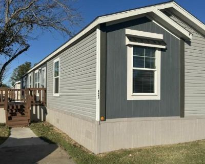 3 Bedroom 2BA 1152 ft Mobile Home For Rent in Crowley, TX
