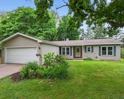 3 Bedroom 3BA 1708 ft Single Family Home For Sale in ROTHSCHILD, WI