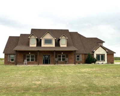 4 Bedroom 3300 ft Single Family Home For Sale in Cache, OK