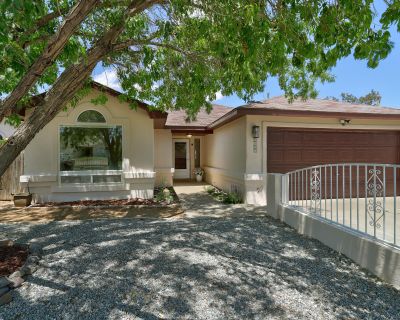3 Bedroom 2BA 1616 ft Single Family House For Sale in Albuquerque, NM