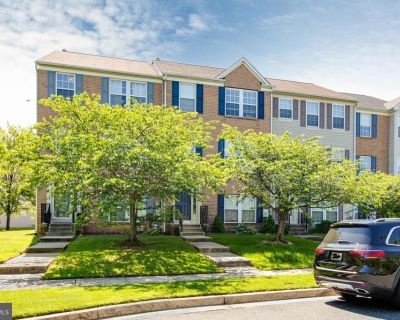 3 Bedroom 2BA 1880 ft Apartment For Rent in Baltimore, MD