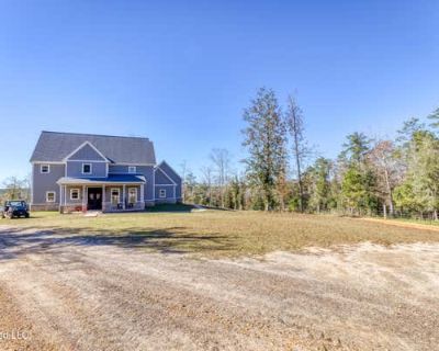 4 Bedroom 4BA 5000 ft Single Family Home For Sale in VANCLEAVE, MS