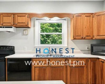 2 Bedroom 1BA 1200 ft Pet-Friendly Apartment For Rent in Augusta, ME