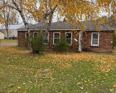 3 Bedroom 1BA 954 ft Single Family House For Sale in Saginaw, MI