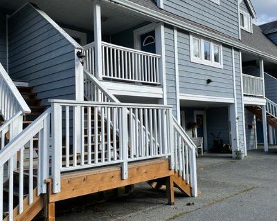 2-Bedroom Apartment for Rent - 5788 Howard Avenue