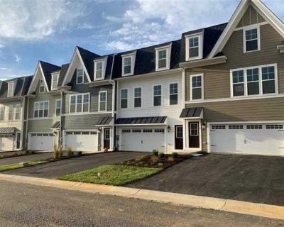 3 Bedroom 3BA 1884 ft Pet-Friendly Apartment For Rent in Massanetta Springs, VA